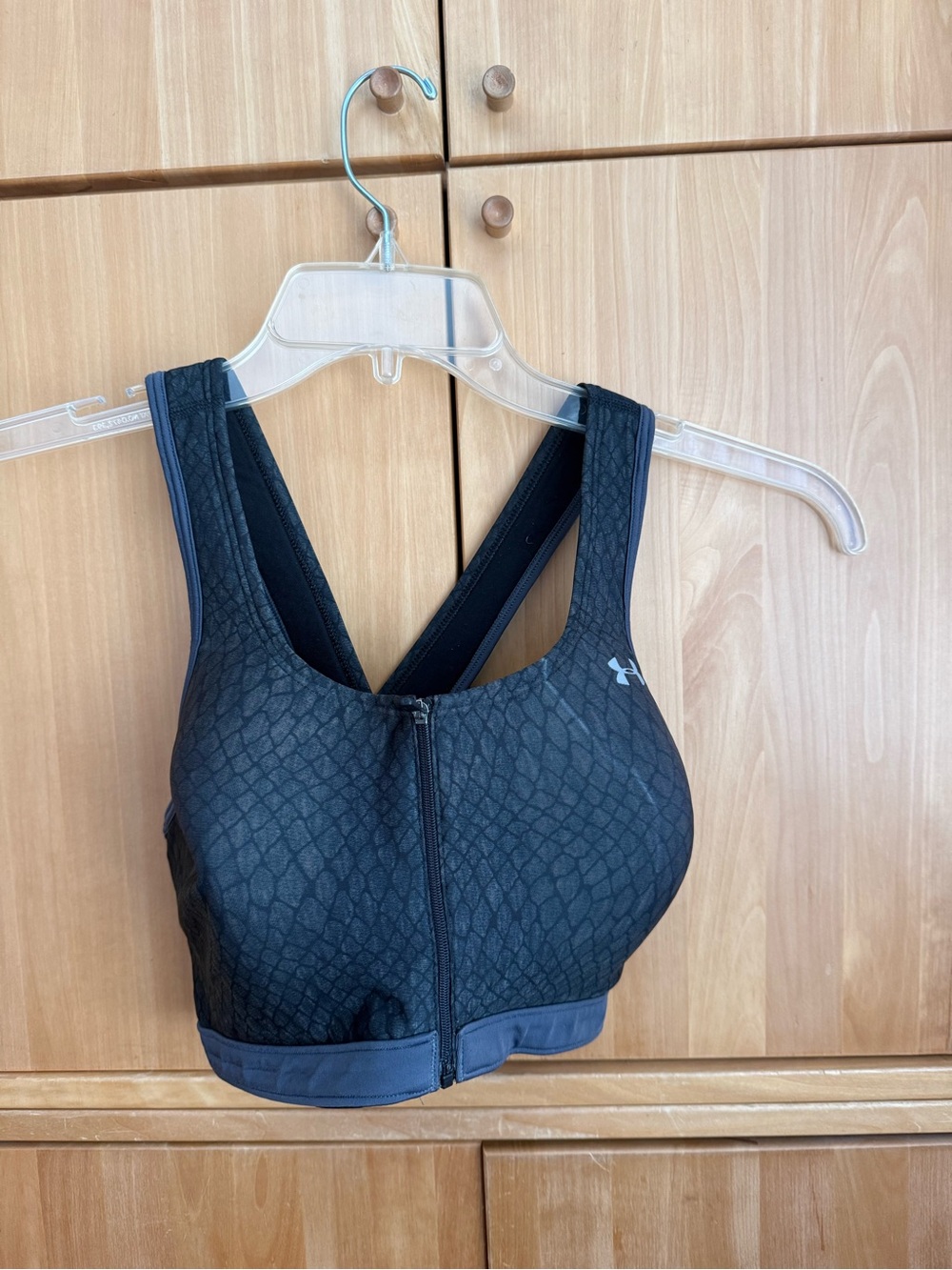 Under Armour Black Front-Zip Supportive Sports Bra with Textured Pattern